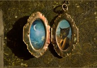 catonRoof-vintage-locket04-web