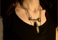 crystal-key-neckl01