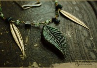 Leaf necklace night garden