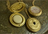 Jasmine Perfume locket 