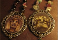 photo-necklaces